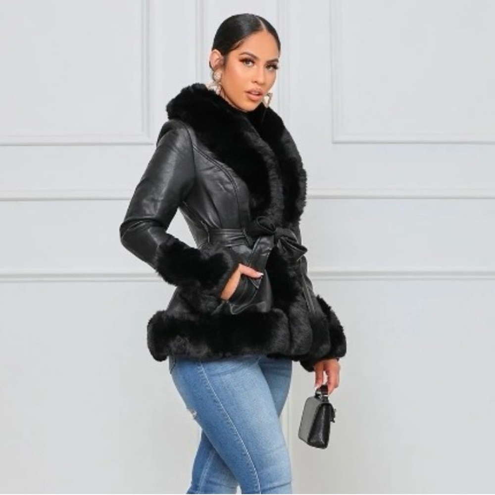 Azalea Wang Faux Fur & Faux Leather Peplum Jacket Black SIZE 1X
 NEW WO TAGS